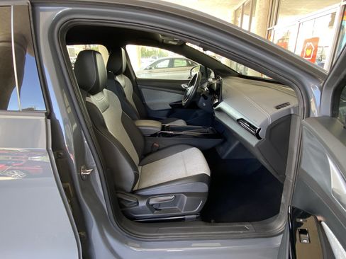 Used 2023 Volkswagen ID.4 Pro RWD image 31