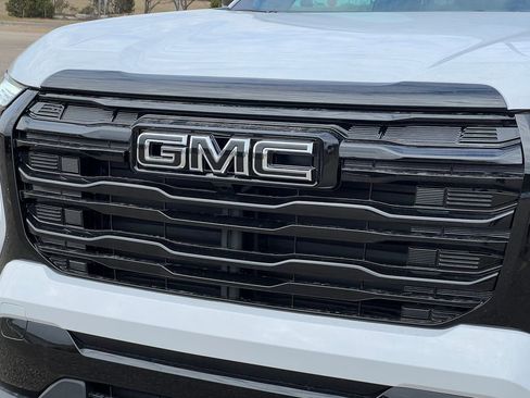 New 2026 GMC Terrain Elevation w/ Elevation Premium Package image 39