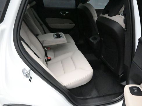 New 2026 Volvo XC60 B5 Core w/ Climate Package image 34