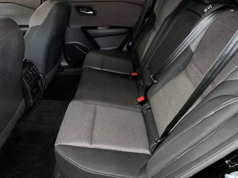 Used 2023 Nissan Rogue SV image 17