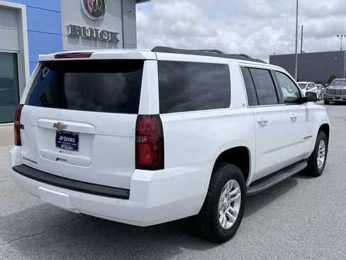 Used 2019 Chevrolet Suburban LT RWD image 6
