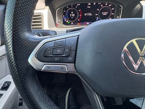Used 2022 Volkswagen Atlas SEL Premium AWD/4WD image 14