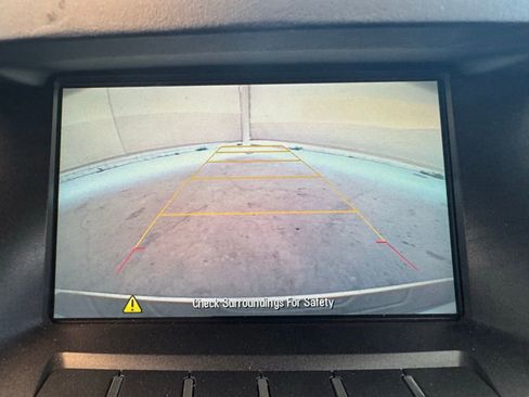 Used 2017 Chevrolet Equinox Premier w/ Enhanced Convenience Package image 23