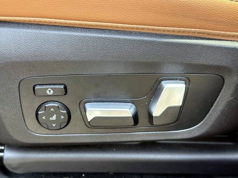 Used 2021 BMW X3 xDrive30e w/ Convenience Package AWD/4WD image 19
