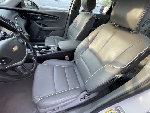 Used 2018 Chevrolet Impala Premier FWD image 11