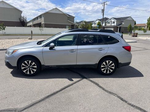 Used 2015 Subaru Outback 2.5i Limited w/ Popular Package #4 AWD/4WD image 4