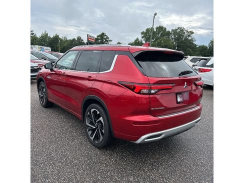 Used 2023 Mitsubishi Outlander SEL AWD/4WD image 4