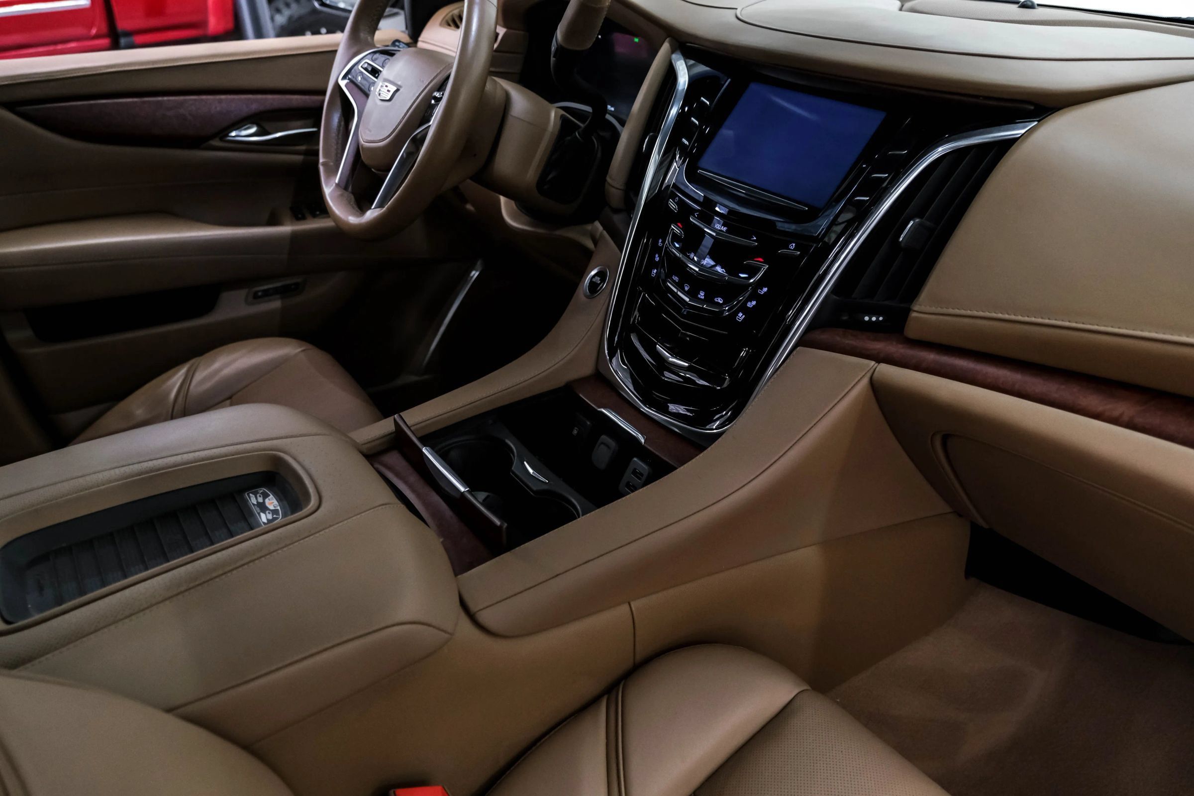 Used 2017 Cadillac Escalade ESV Platinum AWD/4WD image 24