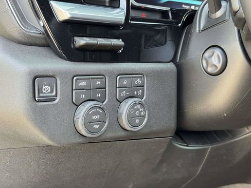New 2026 Chevrolet Silverado 1500 High Country AWD/4WD image 9