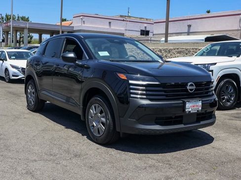 New 2025 Nissan Kicks S w/ Charging Package image 2