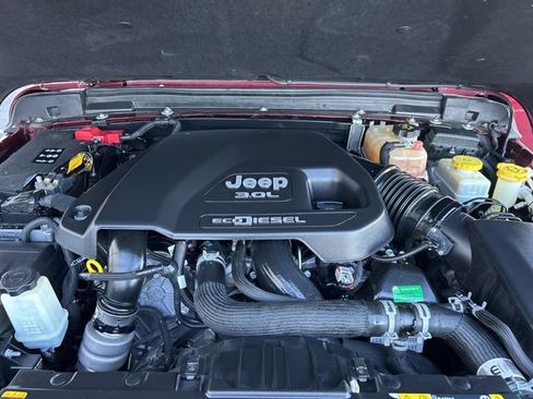 Used 2021 Jeep Wrangler Unlimited Sport AWD/4WD image 10