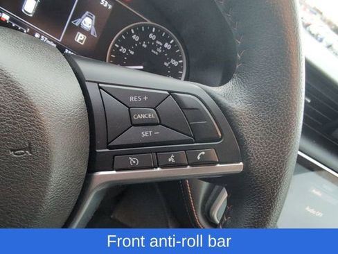 Used 2020 Nissan Kicks SR image 18