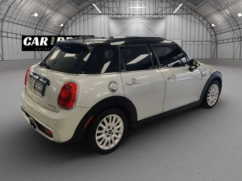 Used 2016 MINI Cooper S image 4