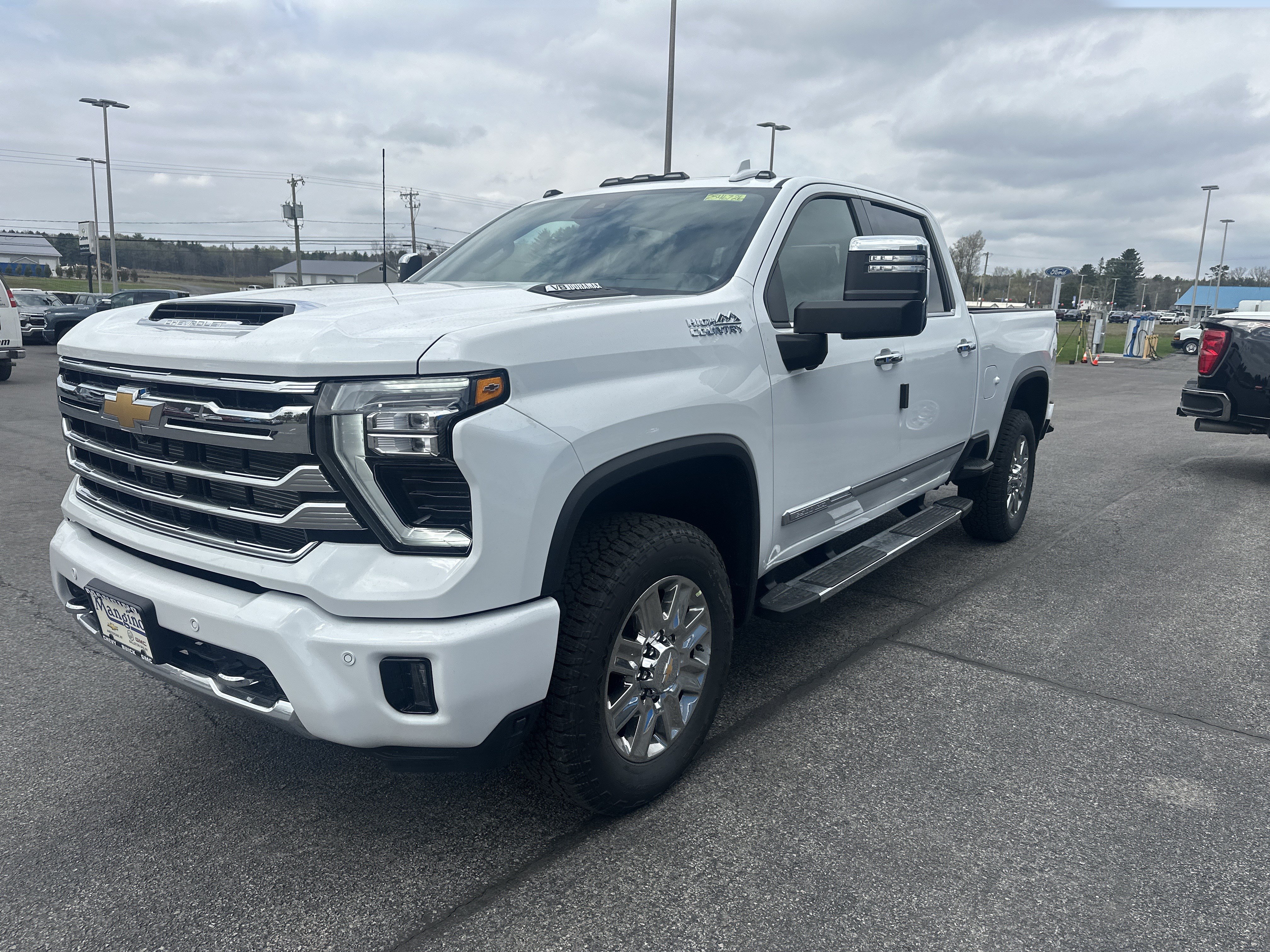 New 2026 Chevrolet Silverado 2500 High Country w/ High Country Premium Package AWD/4WD image 3