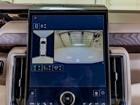 Used 2026 GMC Yukon XL Denali w/ LPO, Floor Liner Package image 24