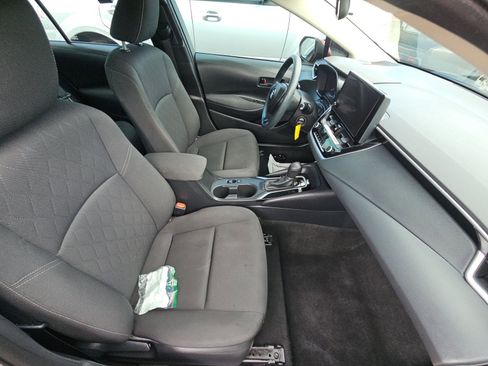 Used 2023 Toyota Corolla LE FWD image 8