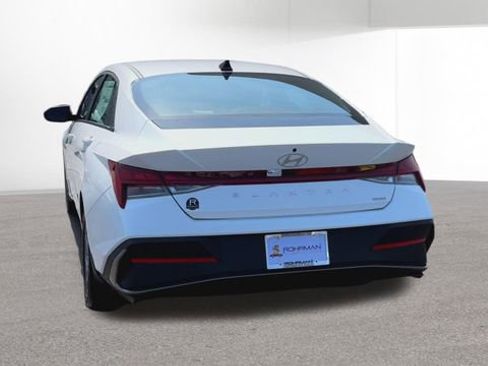 Used 2025 Hyundai Elantra Blue FWD image 64