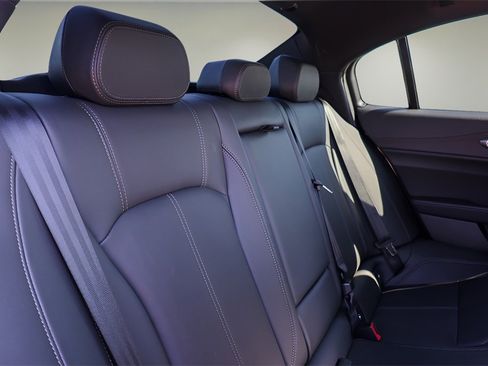 New 2025 Alfa Romeo Giulia Base w/ Driving Assist Package image 21