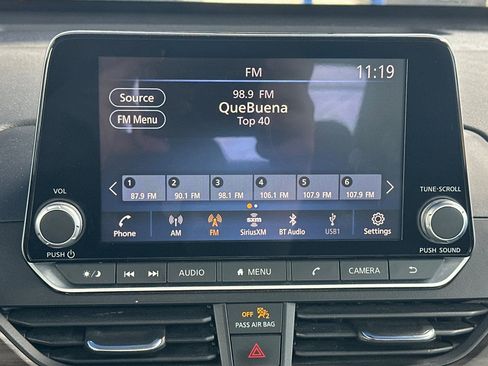Used 2023 Nissan Altima 2.5 SV FWD image 22