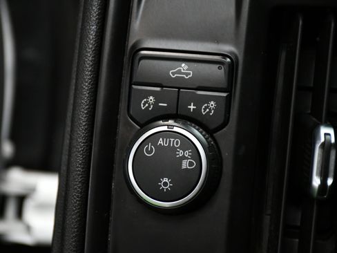 Used 2020 Chevrolet Silverado 1500 W/T image 21