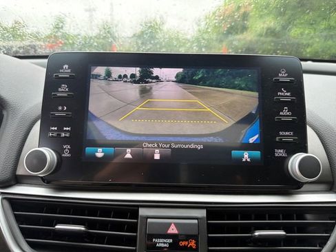 Used 2018 Honda Accord EX-L image 23