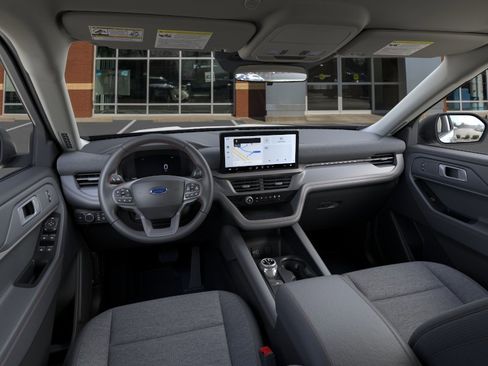 New 2026 Ford Explorer Active RWD image 9