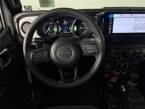 Used 2025 Jeep Wrangler Unlimited Sport S 4xe AWD/4WD image 15