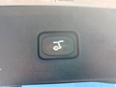 Used 2020 Ford Edge SEL w/ Convenience Package image 13