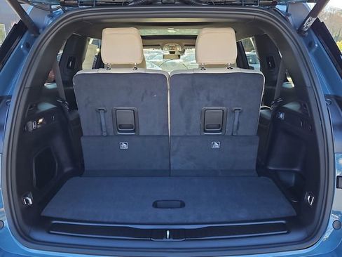 New 2026 Jeep Grand Cherokee L Limited w/ Luxury Tech Group II RWD image 28