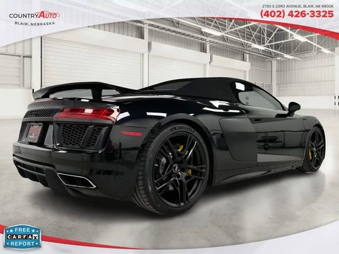 Used 2017 Audi R8 V10 image 5