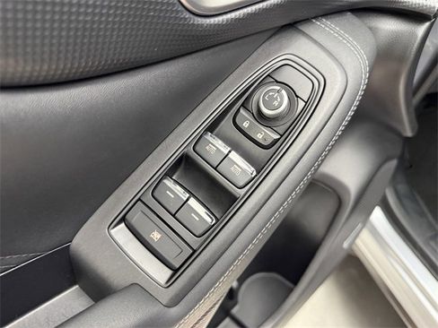 Used 2019 Subaru Forester Limited w/ Popular Package #3 image 11