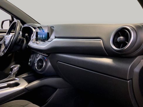 Used 2020 Chevrolet Blazer LT FWD image 18