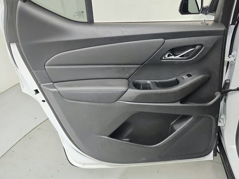 Certified 2023 Chevrolet Traverse LT FWD image 22