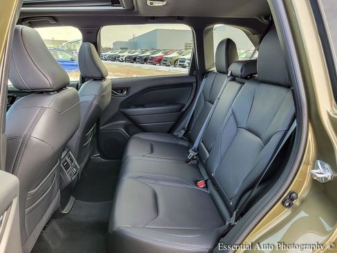 Used 2025 Subaru Forester Limited w/ Popular Package #2 image 11