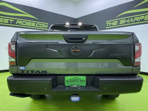 Used 2021 Nissan Titan PRO-4X w/ Pro-4x Convenience Package image 8