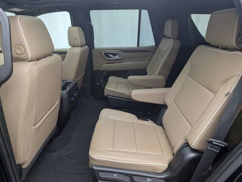 Used 2023 Chevrolet Tahoe Premier w/ Premium Package 2 AWD/4WD image 30