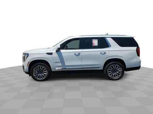 Used 2025 GMC Yukon Denali Ultimate w/ LPO, Floor Liner Package AWD/4WD image 6