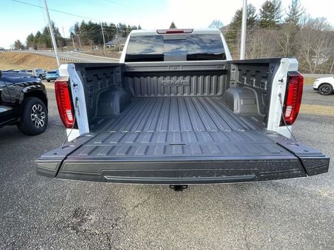 New 2026 GMC Sierra 1500 SLT w/ SLT Premium Plus Package AWD/4WD image 10