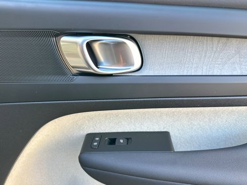 New 2026 Volvo XC40 B5 Plus w/ Protection Package Premier image 19