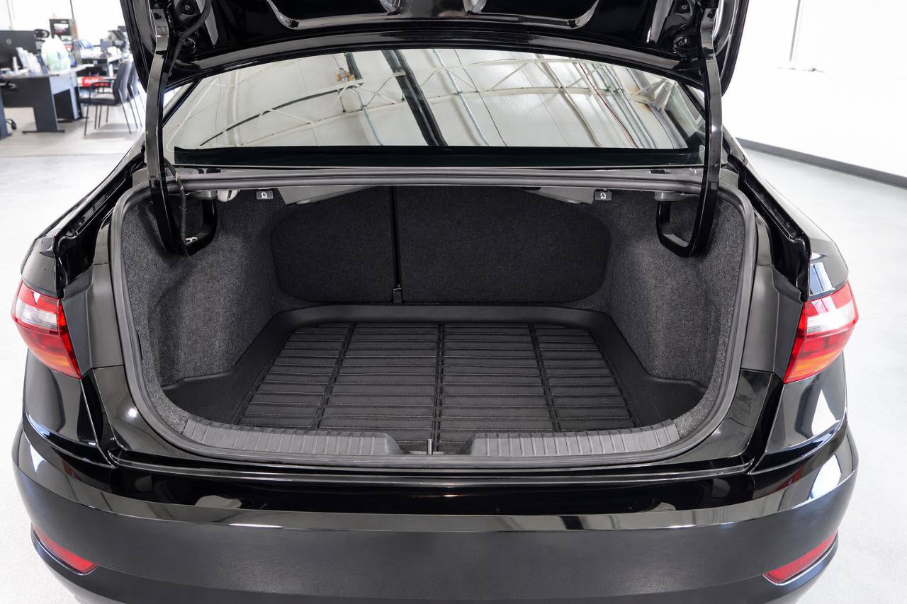 Used 2019 Volkswagen Jetta S w/ Driver Assistance Package FWD image 37