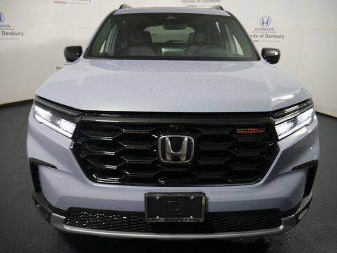 New 2026 Honda Pilot TrailSport image 2