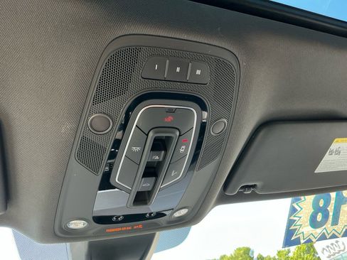 Used 2018 Audi SQ5 Prestige AWD/4WD image 37