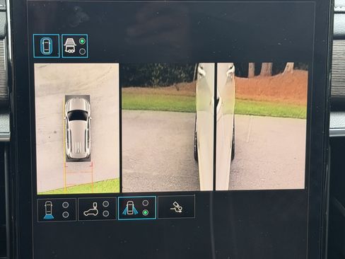 Used 2025 GMC Acadia Denali w/ LPO, Floor Liner Package AWD/4WD image 33
