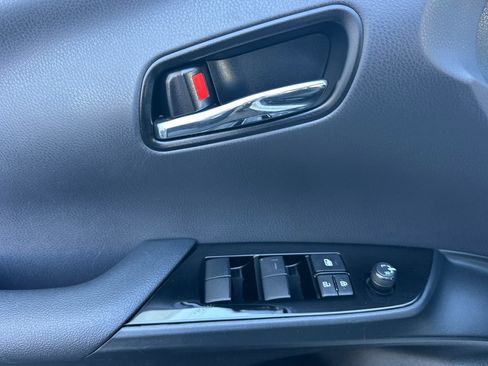 Certified 2021 Toyota Prius Prime LE FWD image 11