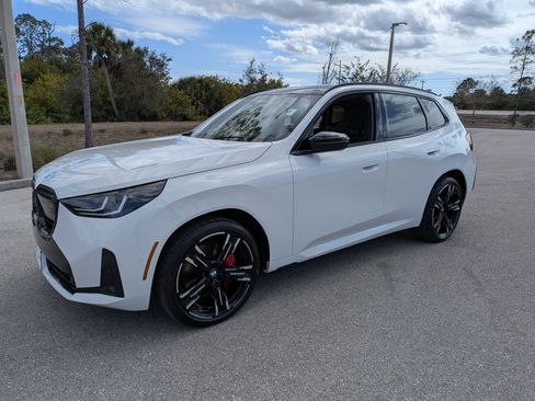 Used 2025 BMW X3 M50 image 9