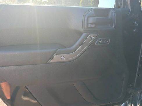Used 2016 Jeep Wrangler Unlimited Sport w/ Quick Order Package 24S AWD/4WD image 11