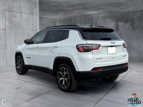 Used 2025 Jeep Compass Limited AWD/4WD image 3