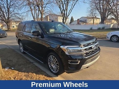 Used 2023 Ford Expedition Limited image 26