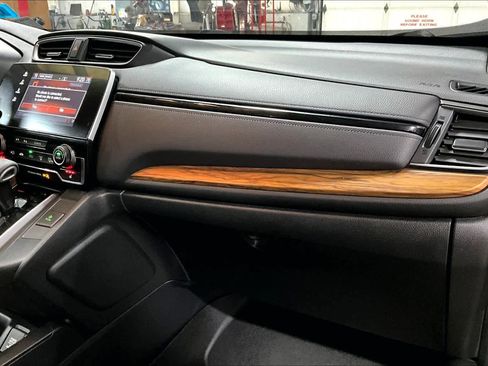 Used 2019 Honda CR-V EX image 17