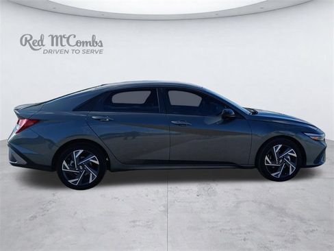 Certified 2025 Hyundai Elantra Sport FWD image 8